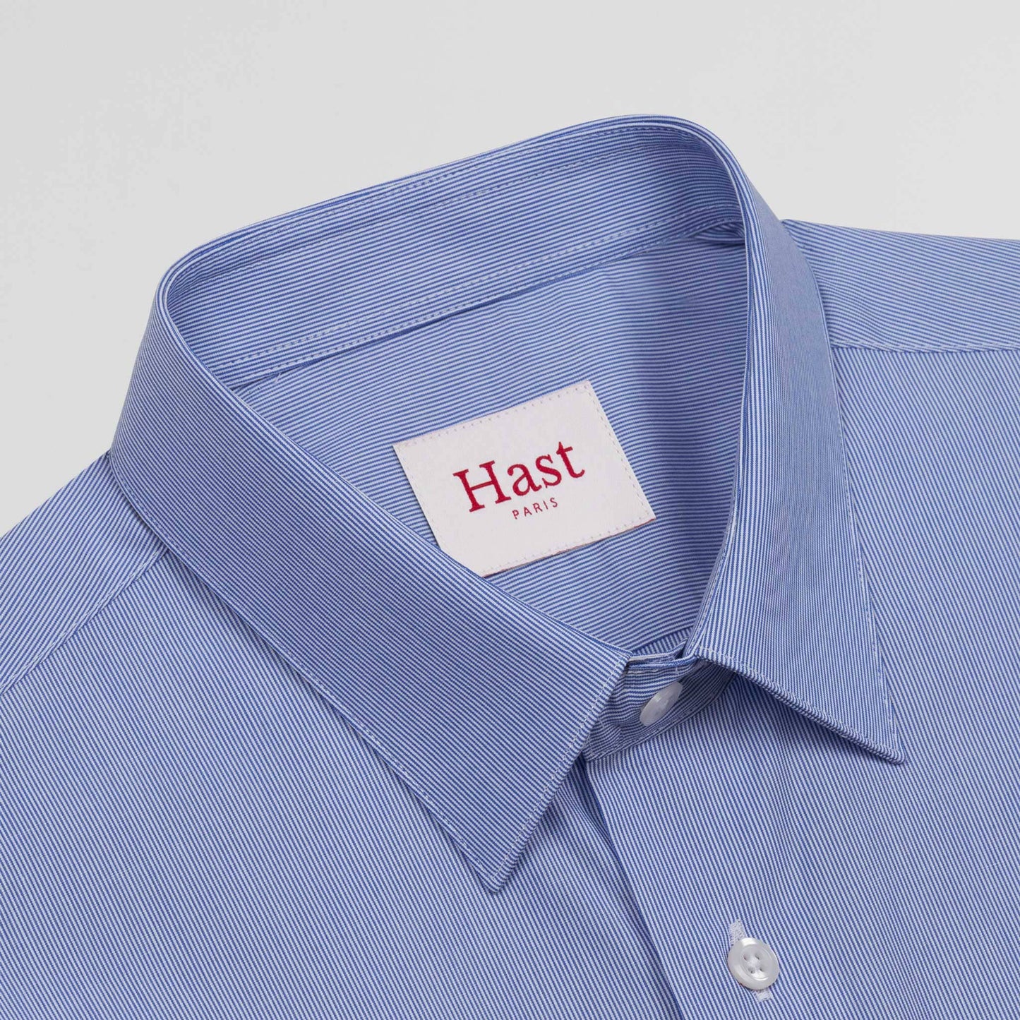 Shirt in faux-plain double-twisted poplin with fine blue stripes