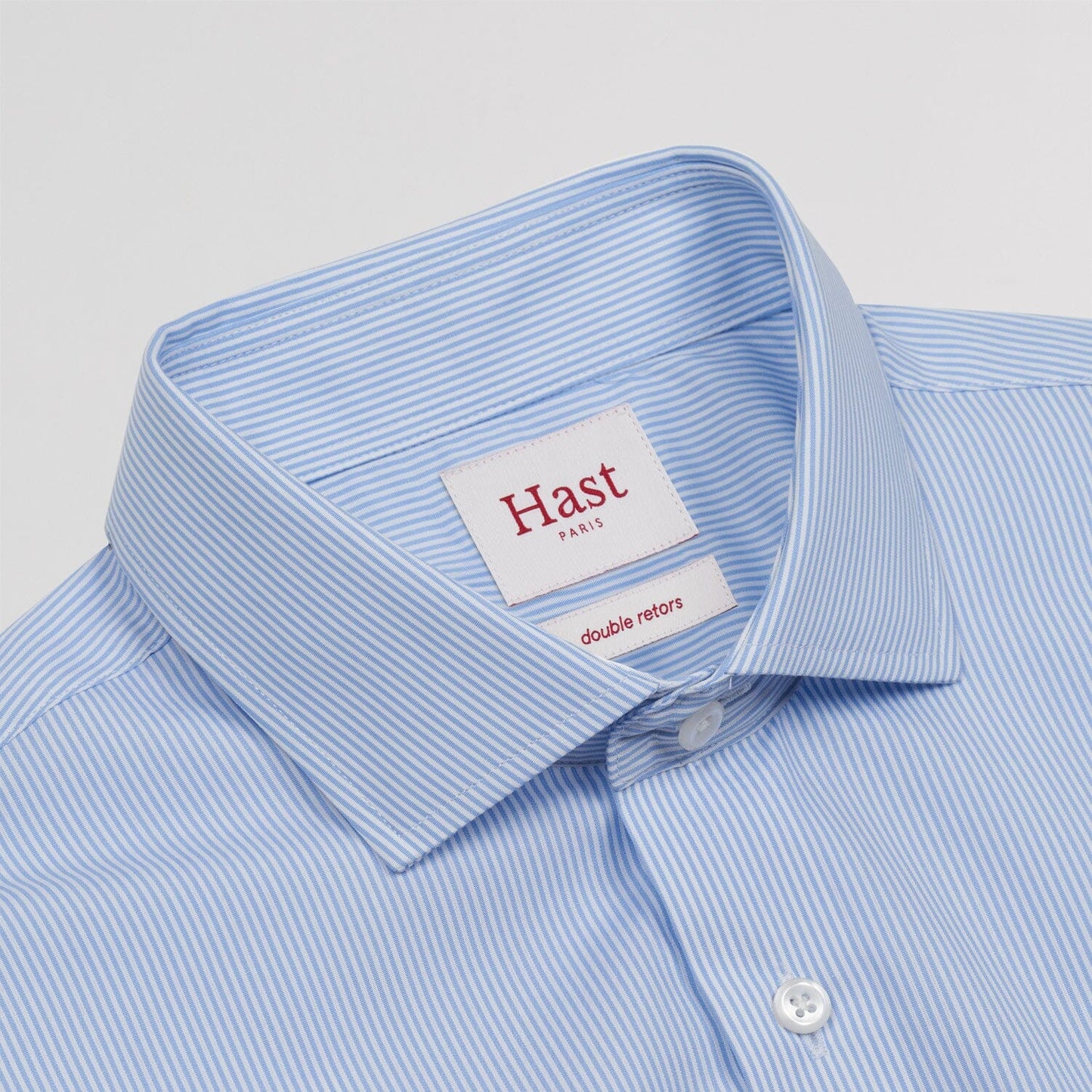 Double-twisted poplin shirt with small sky blue stripes