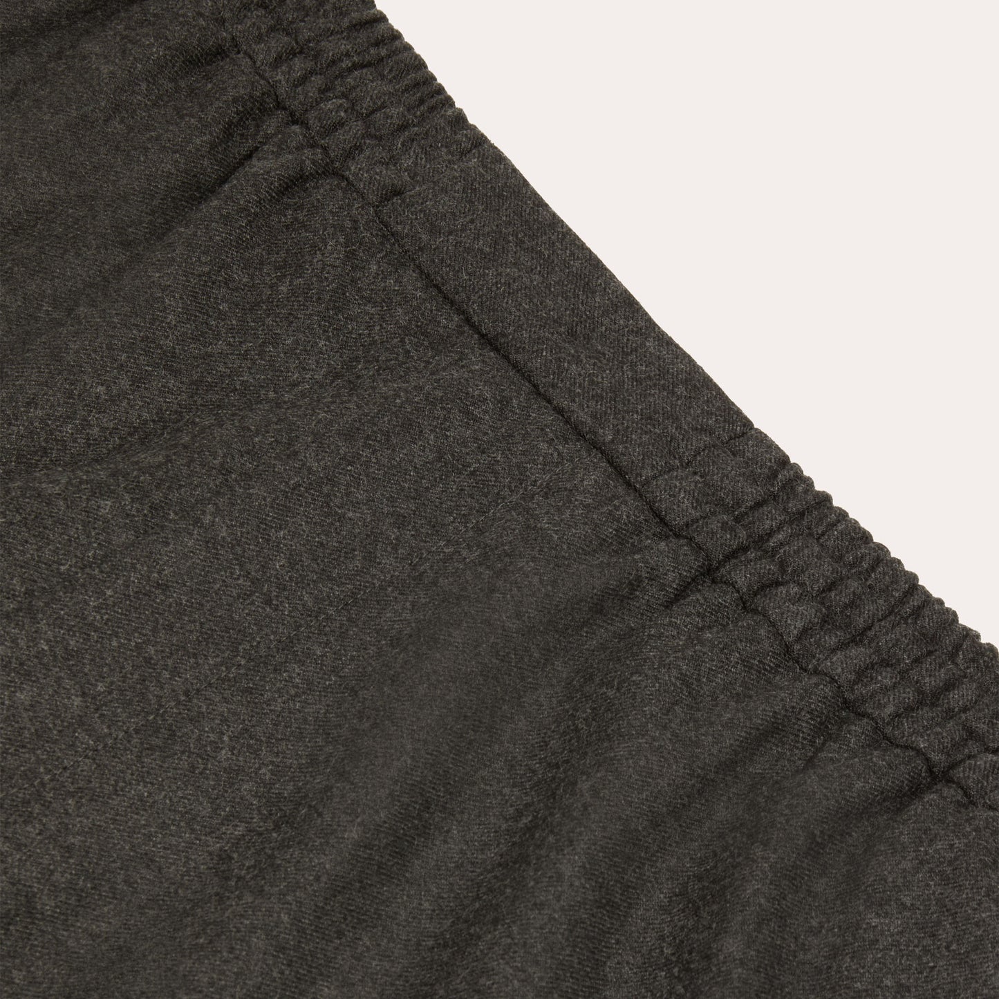 Pantalon à ceinture élastiquée en flanelle de laine anthracite