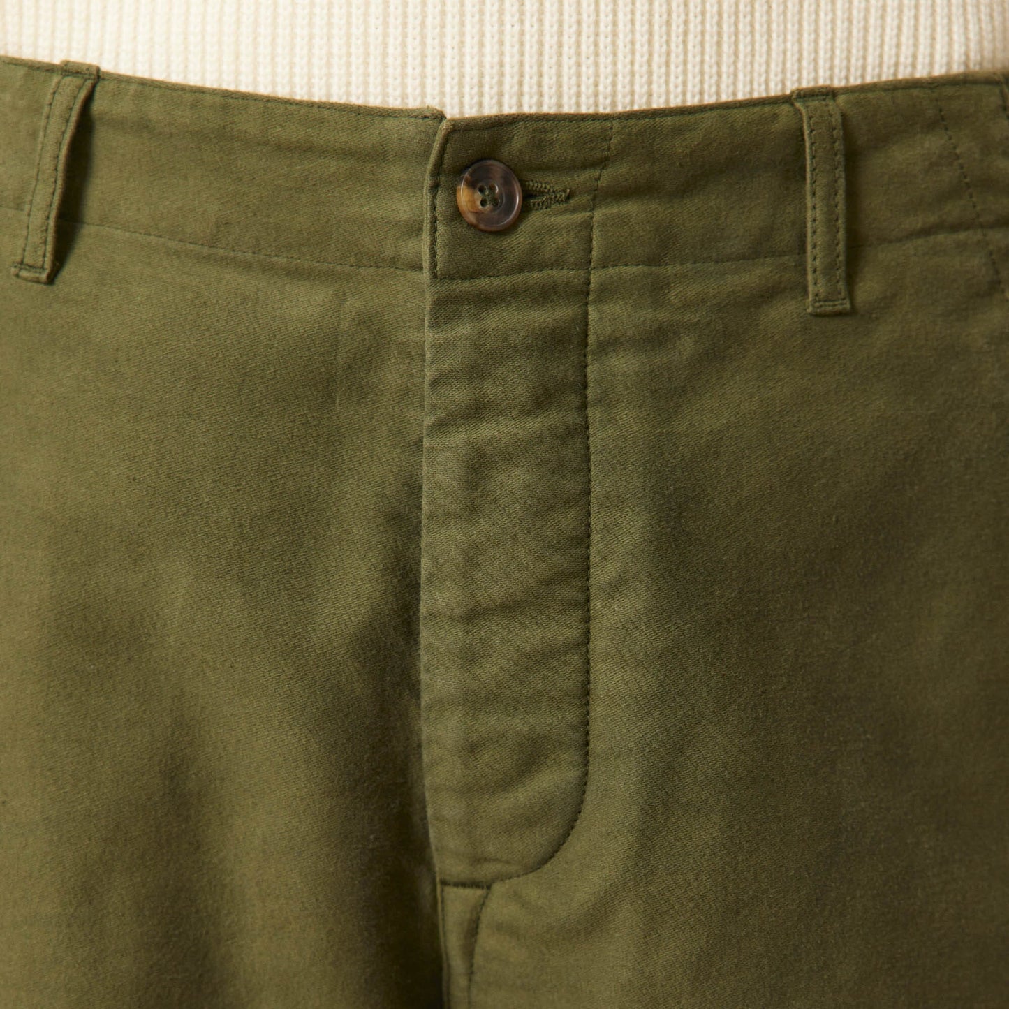 Pantalon décontracté en moleskine de coton vert forêt