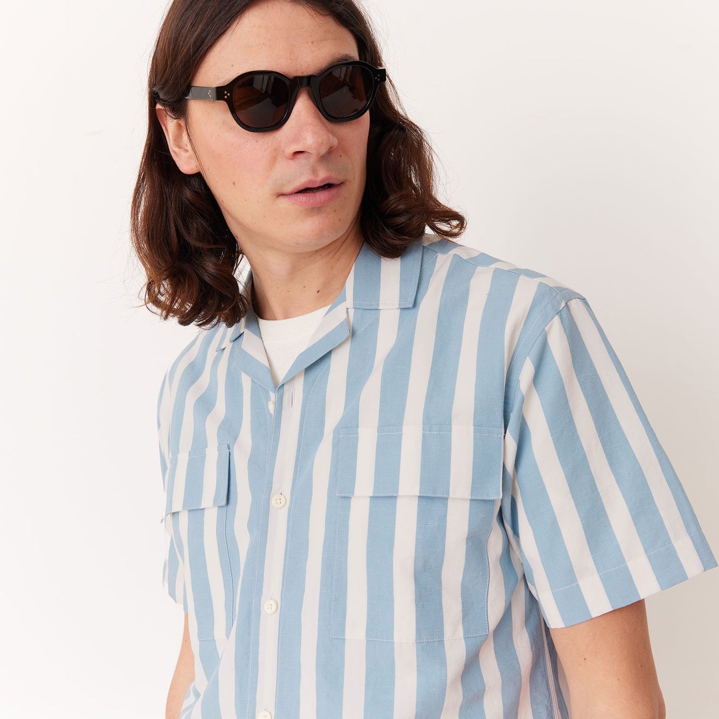 Short-sleeved linen and cotton shirt with blue and white stripes