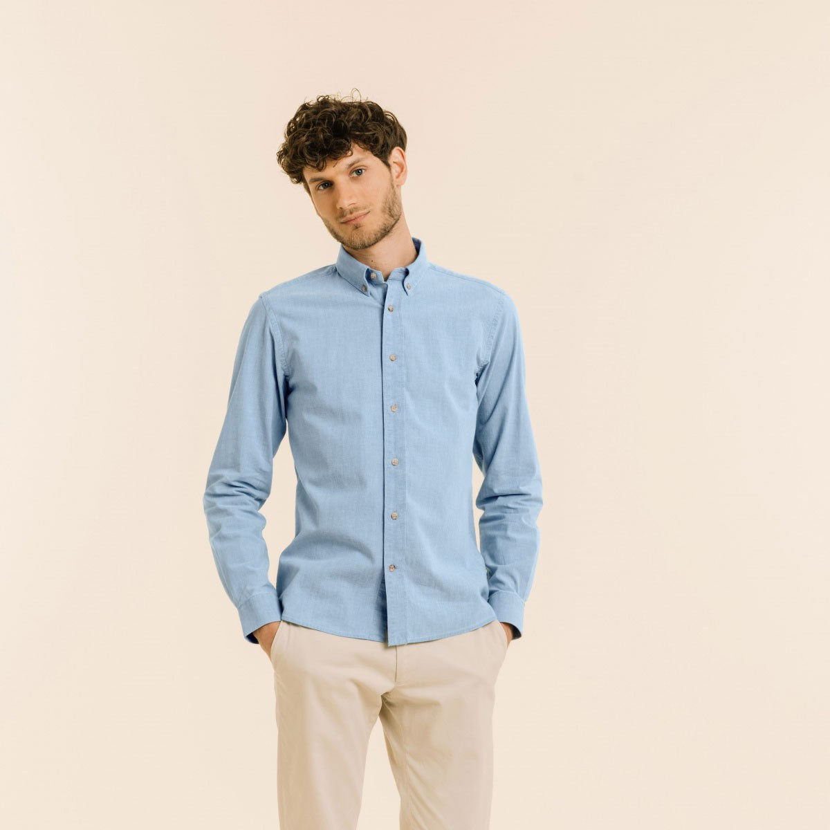 Chemise décontractée en chambray bleue