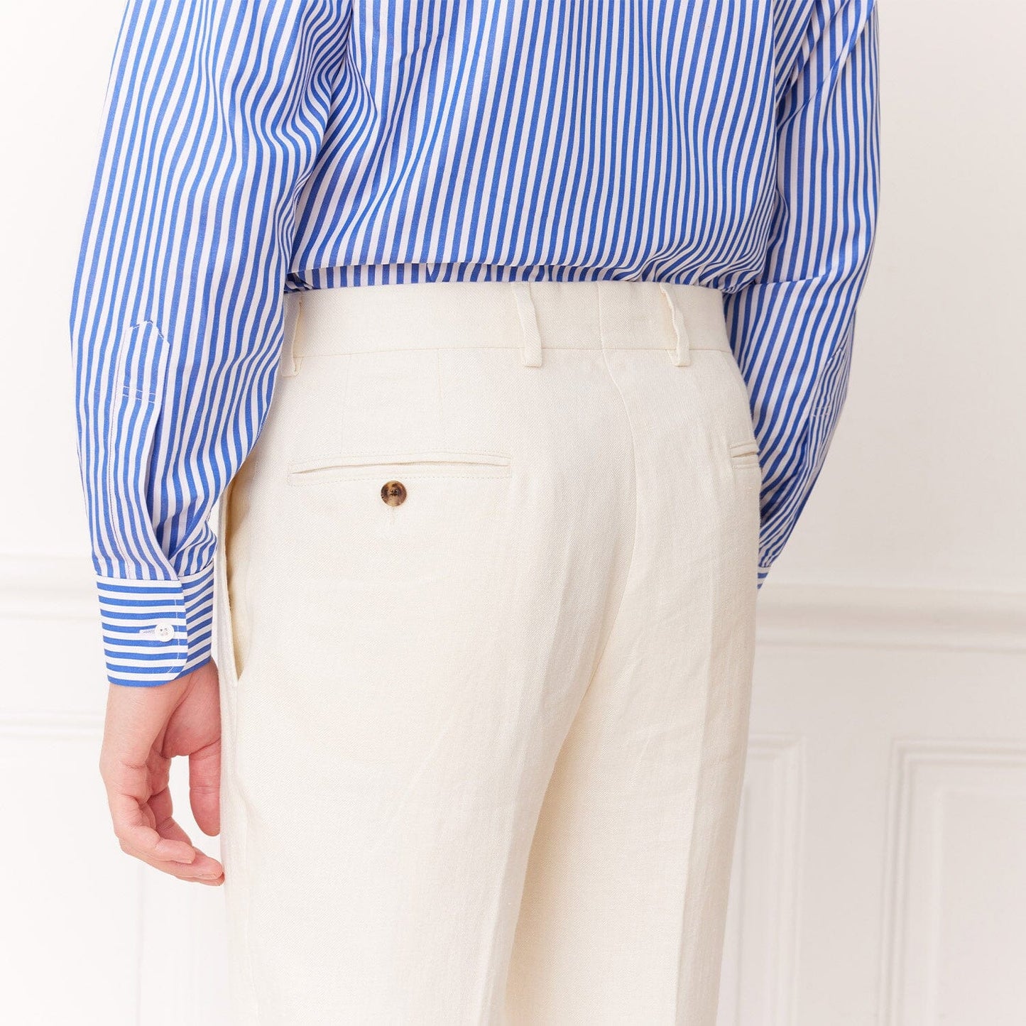 Ecru linen pleated pants